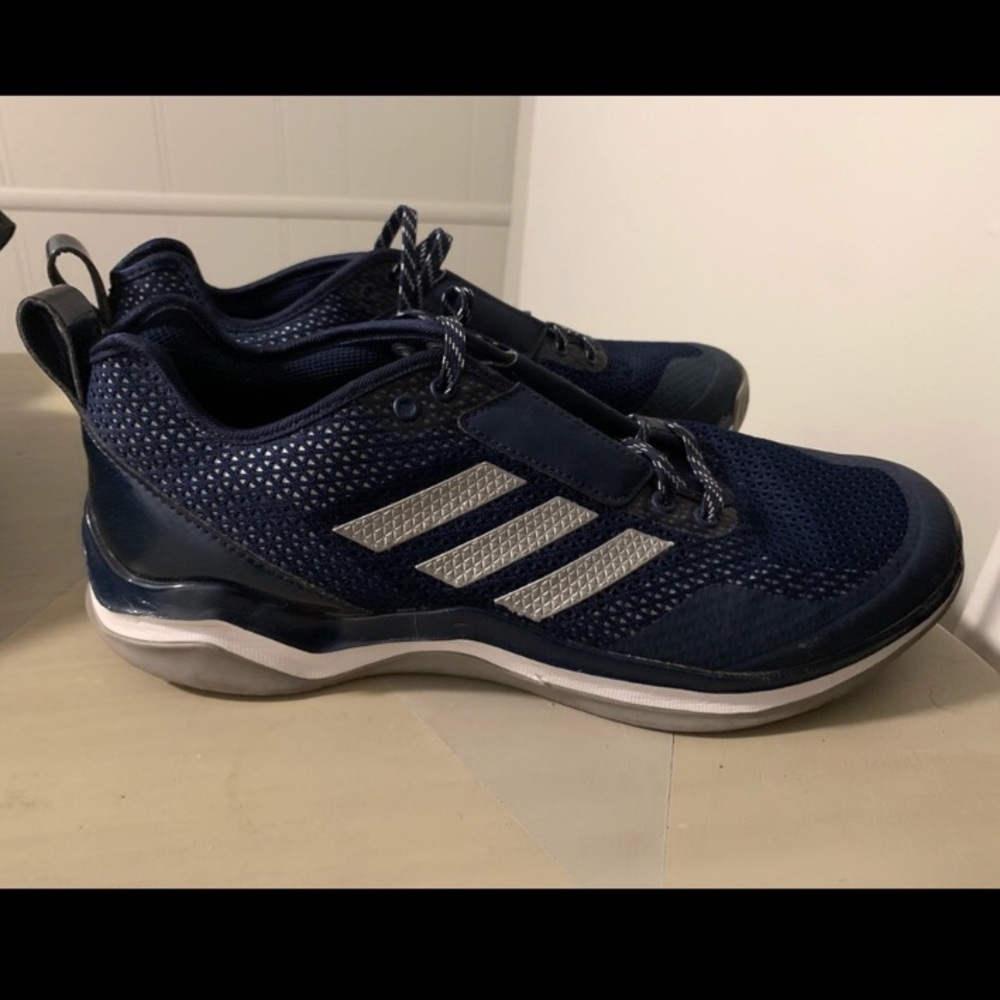 EUC/LIKE NEW - Adidas sneakers - Size 10.5